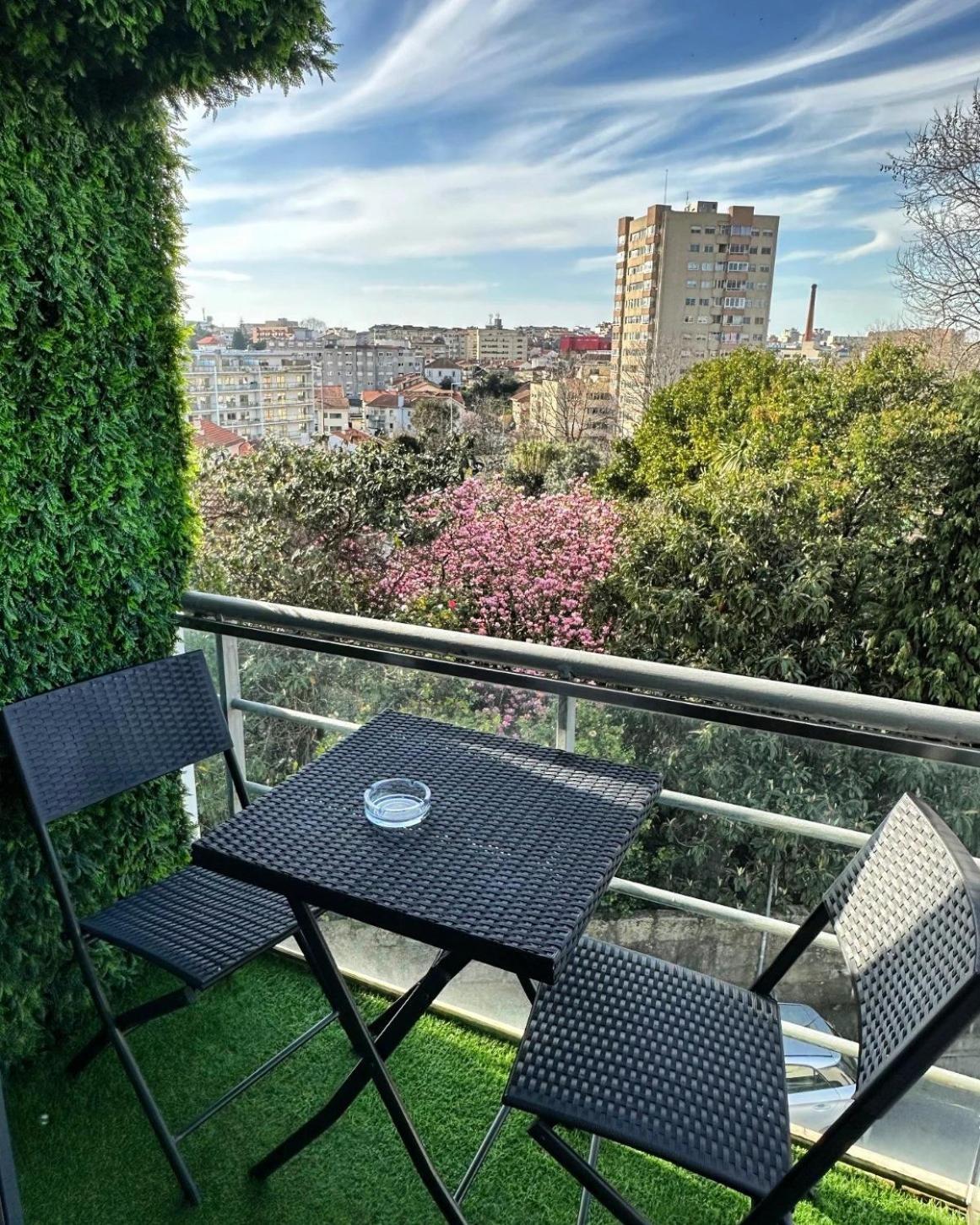 Modern Private Suite With Balcony & Bathroom - King And Queen Beds Vila Nova de Gaia Zewnętrze zdjęcie